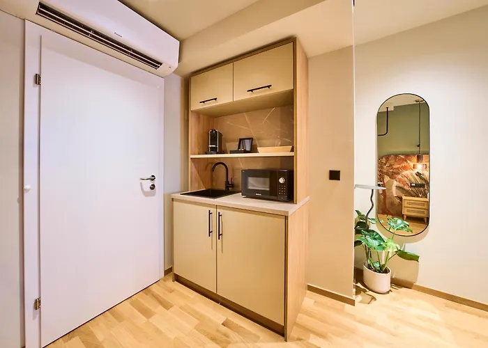 Karol Hotel
